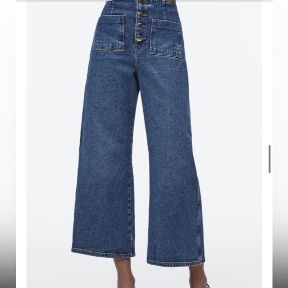 Like-new Zara Front Pocket Wide Leg/ Culotte Jeans Size 6/ 27